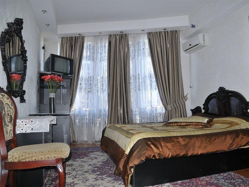 Bella Donna Hotel Kischinau Exterior foto